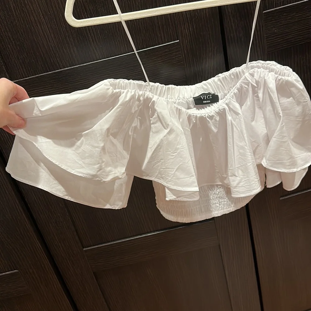 Off shoulder white VICI top - Picture 3 of 3